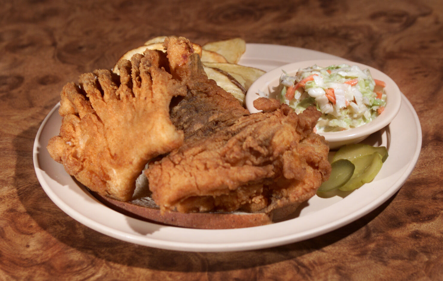 Joe Tess Place, an Omaha icon, closes for good this weekend